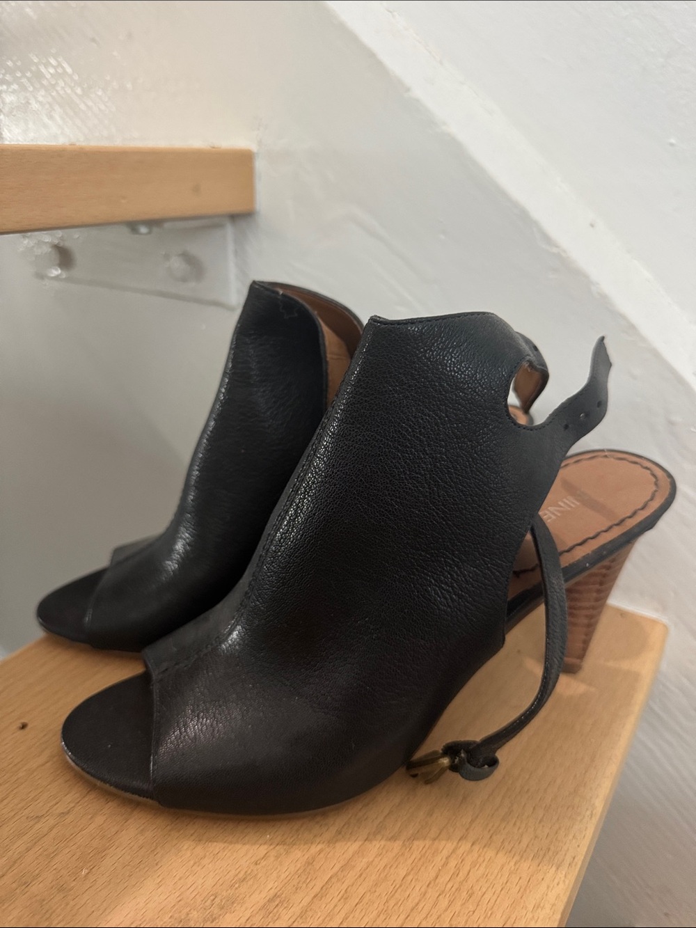 Nine West Black Leather Peep-Toe Slingback Heels